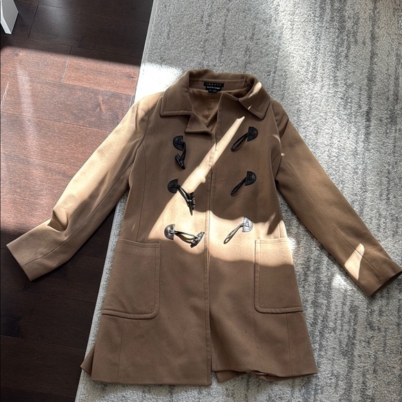 Bergdorf/ Theory Tan Coat - Picture 1 of 4